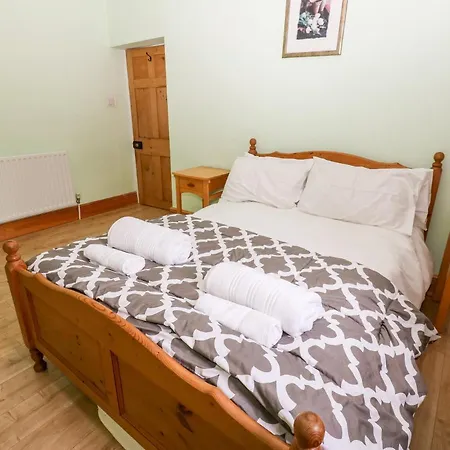 Glenwood House Дом отдыха Киркби-Стивен